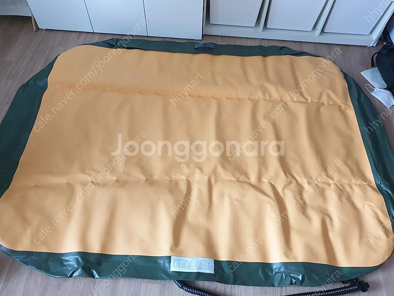 에어포스 에어매트 200×150×30cm+펌프 팝니다.--1