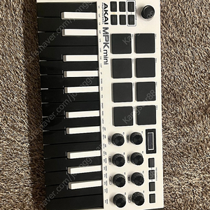 AKAI MPK MINI MK3 화이트