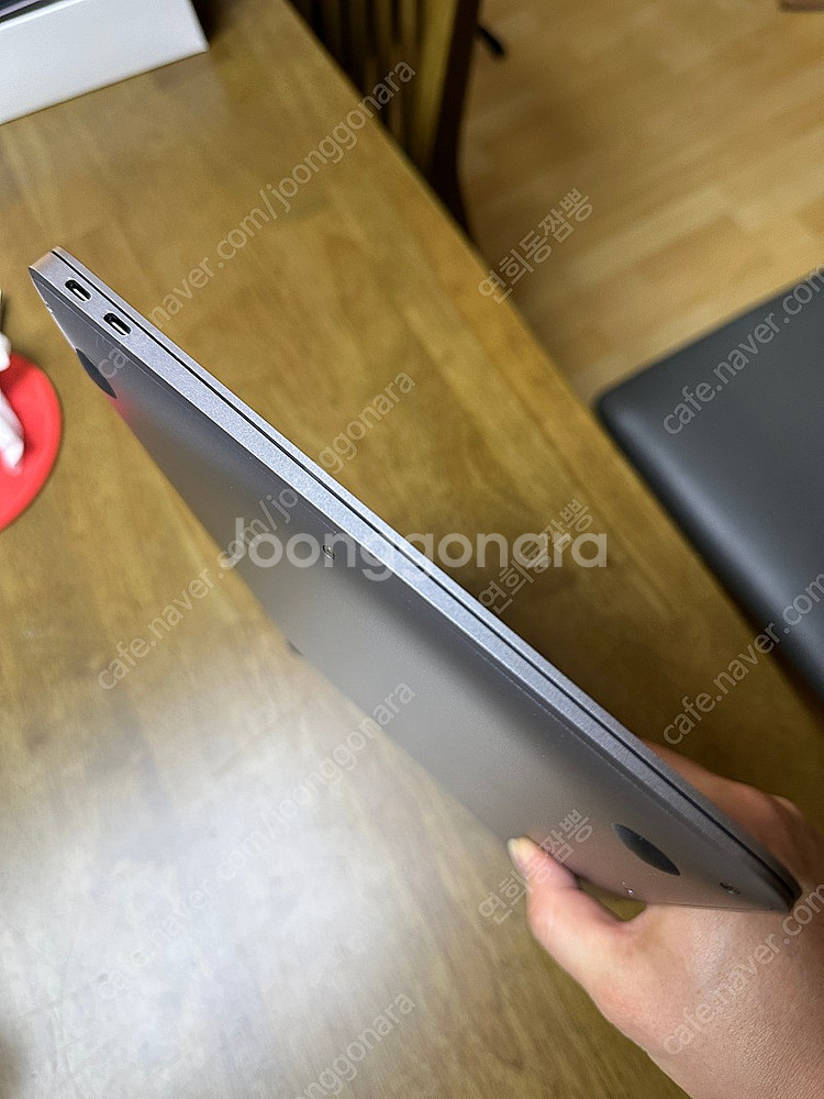 초S급 맥북 M1 16램 512gb 8코어 애캐플 실버--6