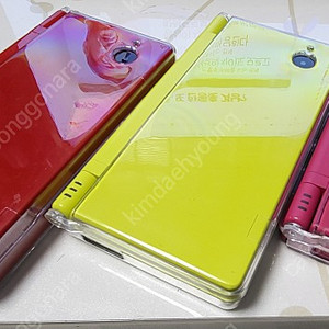닌텐도 DSi 레드3개, 핑크, 라임 판매합니다.모든 DS게임 가능합니다.