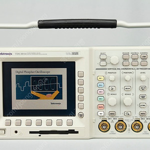 Tektronix TDS3014 디지털 오실로스코프