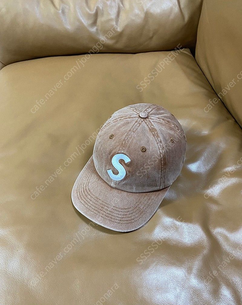Supreme 슈프림 피그먼트 브라운 S로고 6패널 볼캡 모자 (Pigment Washed Brown)