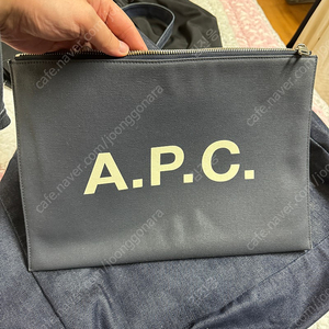 APC 아페쎄 클러치백