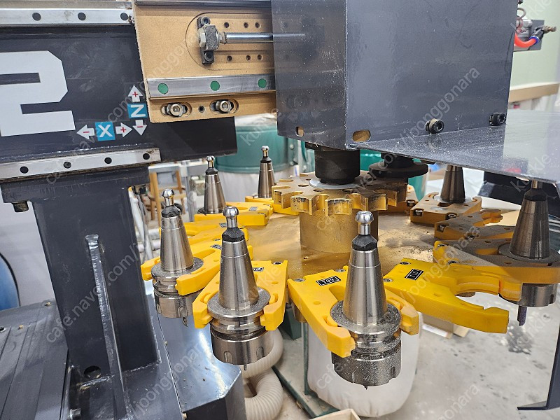 우리들팩토리 ATC CNC 팝니다.--7