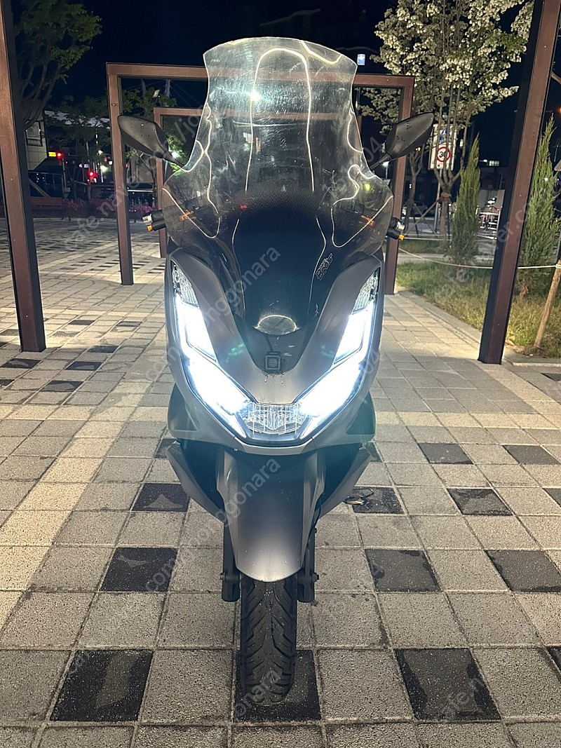 21년 pcx125 판매합니다. pcx nmax 보이져 조이맥스 크루심 엔맥스 혼다 야마하 오토바이 스쿠터 배달대행 xmax 포르자