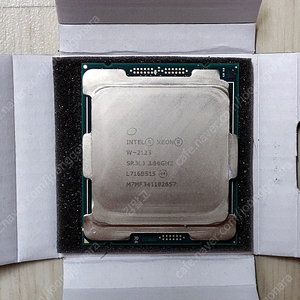 인텔 제온 W-2123 3.60GHz CPU 판매