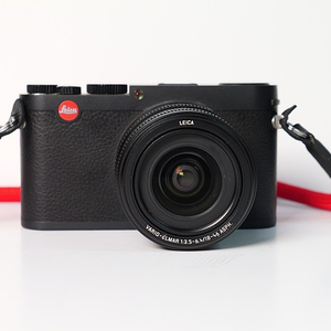 Leica X Vario 미러리스 카메라 판매