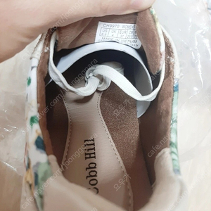 락포트 여성 신발 플라워 운동화 새상품(235)