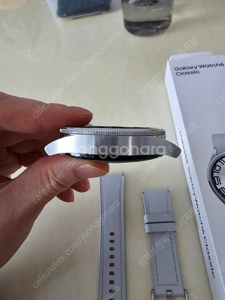 (47mm) 갤럭시워치6 클래식 실버 팔아요--1