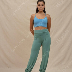 부디무드라 Simple pot ankle pants_Oil green