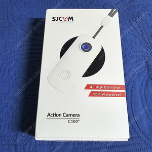 sjcam c100 플러스 화이트 64기가 5만 팝니다.