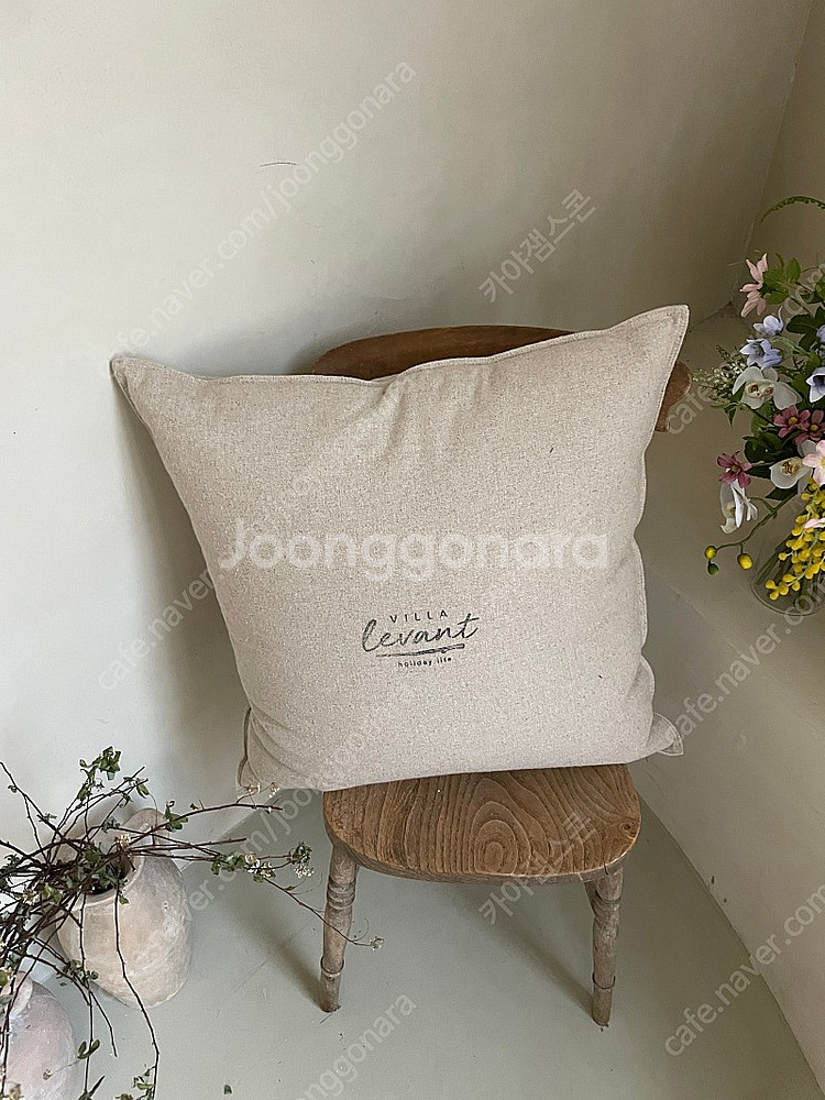 작은언니네가구 빌라르방 쿠션 + 자라쿠션--5