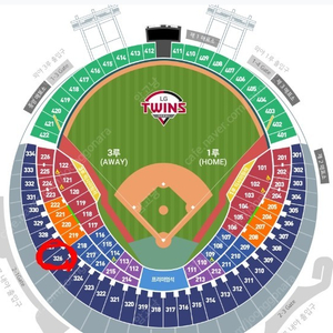 5월 4일(토) LG트윈스 vs 두산베어스 3루 네이비 326블록 1자리