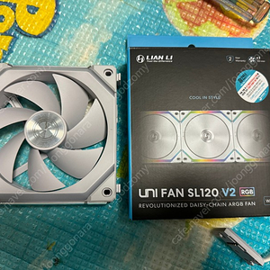 리안리 유니팬 UNI FAN SL120 V2 (3팩)팝니다