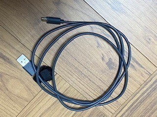 로지텍 MX keys 키캡 + 힌지, 유니파잉 수신기, 정품캐이블 판매합니다.--1