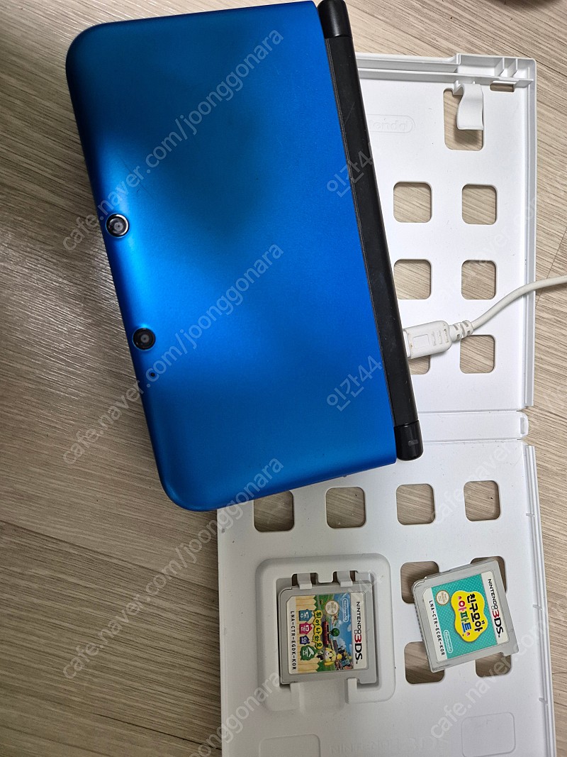 닌텐도 3ds xl (삼다수) 코발트 블루 + 친구모아아파트(친모아) + 튀어나와요 동물의 숲 (튀동숲) + 충전기 일괄