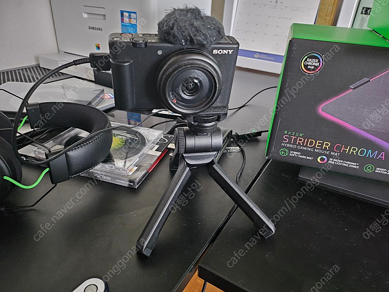 소니 브이로그 카메라 ZV-1F + 소니 슈팅그립