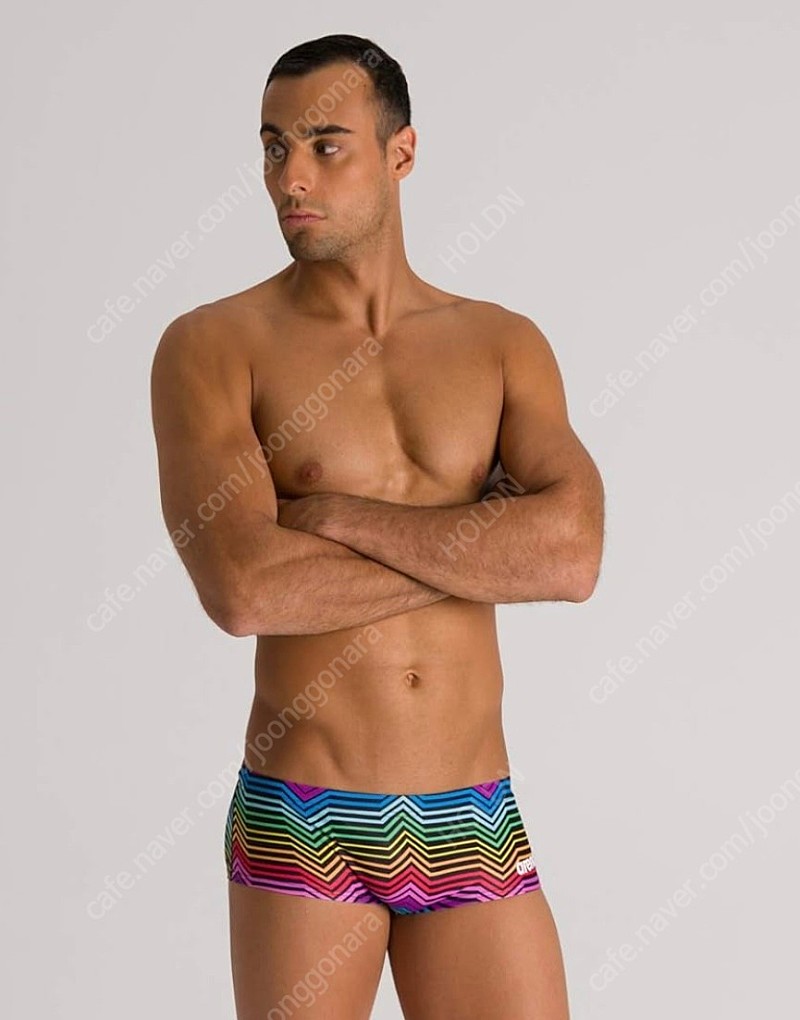 아레나 숏사각 수영복 arena multicolor stripes low waist swimsuit