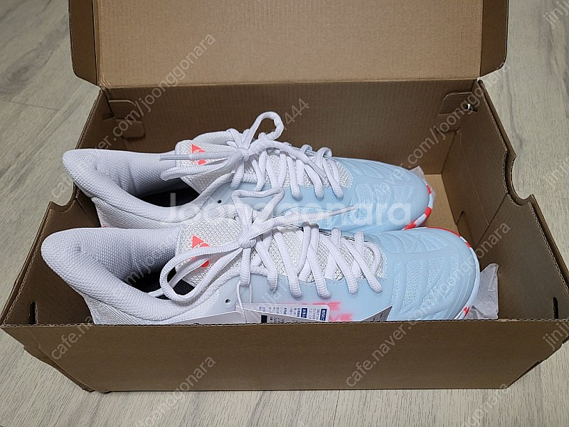 요넥스 배드민턴화 캐스케이드 완전새상품--0