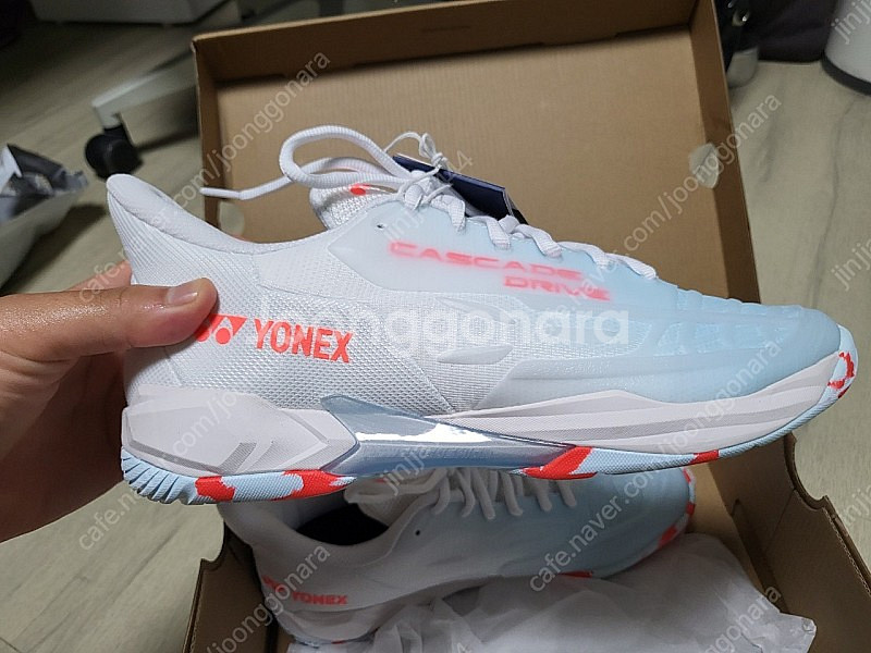 요넥스 배드민턴화 캐스케이드 완전새상품--2