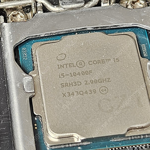 [개인직]I5 10400F, Z590, DDR4 8X2, M.2 250G