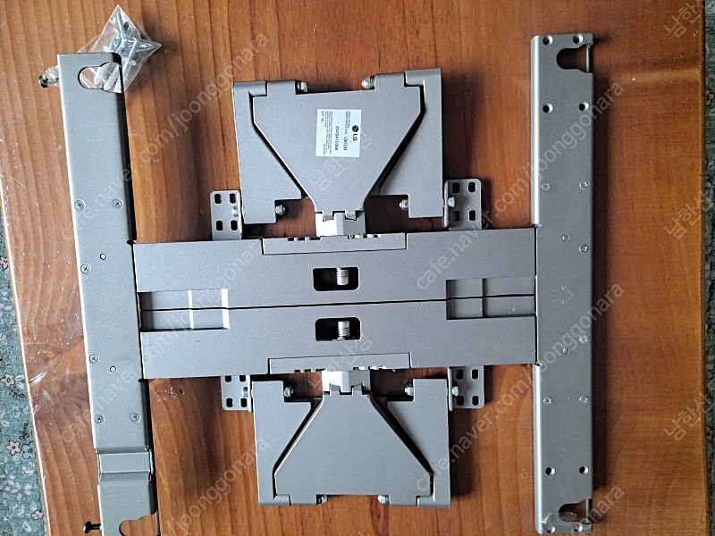 엘지tv벽걸이 42인지거치대 브라켓 204sa10389 성남시