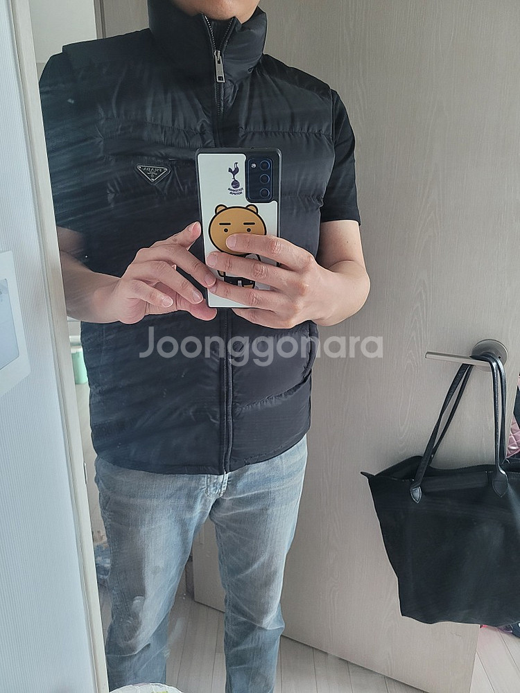 프라다 패딩조끼 판매합니다. (SGJ191)--5