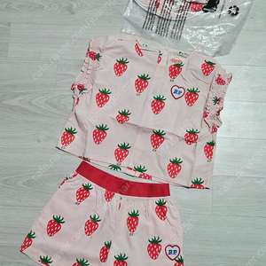 베베드피노 스트로베리 딸기 상하복(상의100 하의110)+버킷햇 새상품 세트 택포