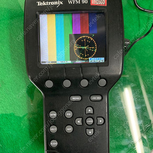 Handheld Waveform Monitors 웨이브폼 모니터 ( 벡터스코프 ) WFM 90 레트로 휴대용 모니터 판매합니다.