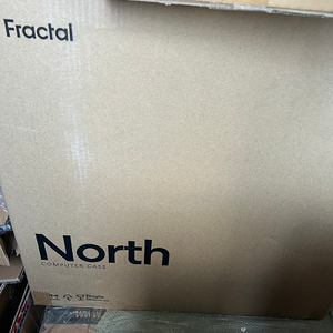 프랙탈 디자인 Fractal Design North Mesh Mesh 화이트 미개봉 새제품 팝니다