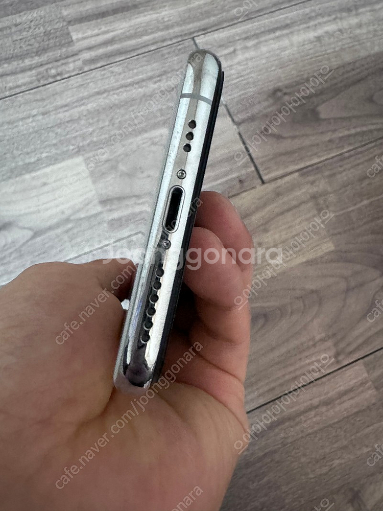 아이폰xs 256gb 실버(무음) 판매합니다.(하자 있...--4