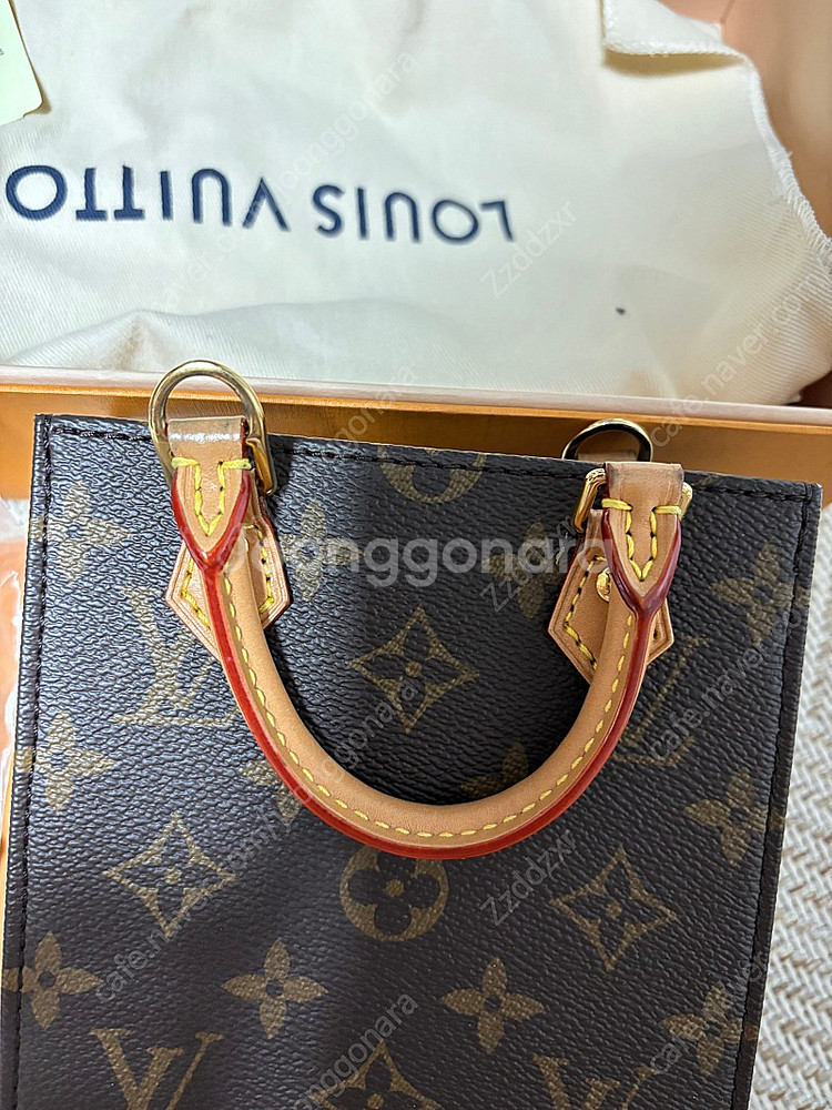 루이비통 쁘띠삭플라--6