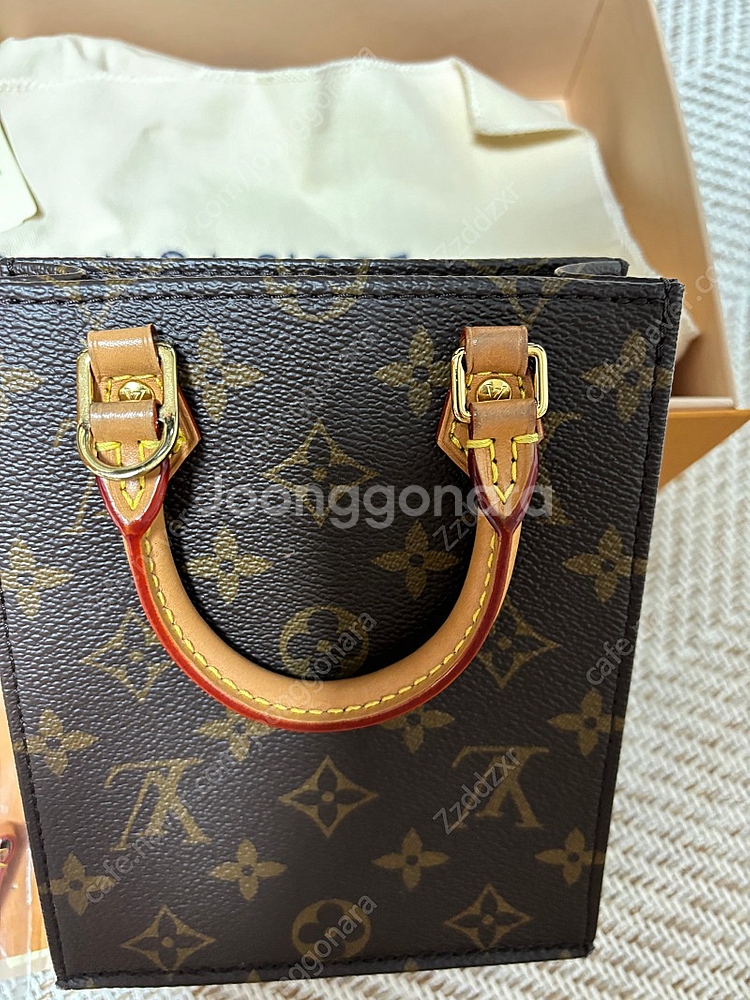 루이비통 쁘띠삭플라--7