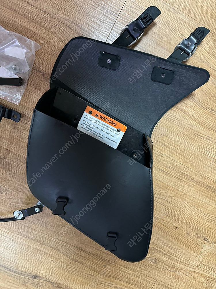 할리 스포스터 아이언 포티에잇 슈퍼로우 순정 새들백 사이드백 검정--3