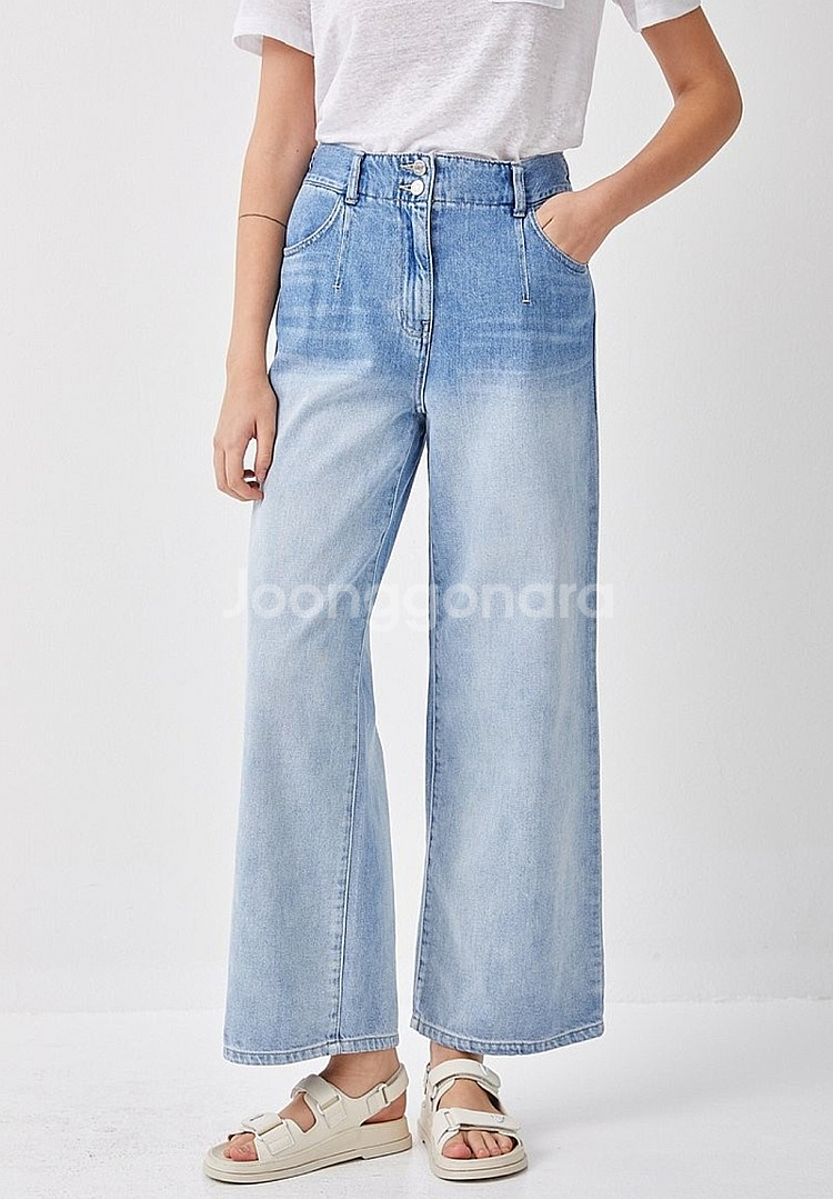 [새상품]보브(VOV) 아웃포켓 투버튼 와이드 데님팬츠 2022년 신상품 새상품--1