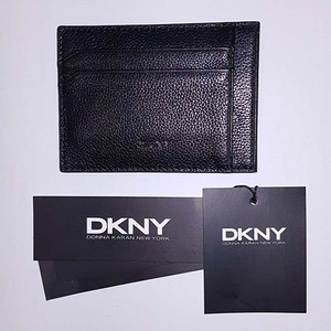 새제품) 11만8천원 DKNY 소가죽 카드 지갑 캘빈 양말 증정 우체국 택포