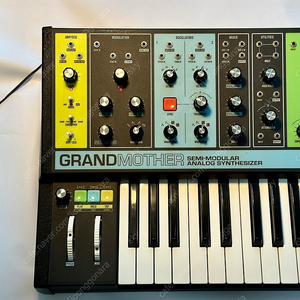 moog grandmother 신디사이저 세미모듈러 신스