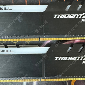 G.SKILL RGB DDR4 3200 8G * 2개 판매