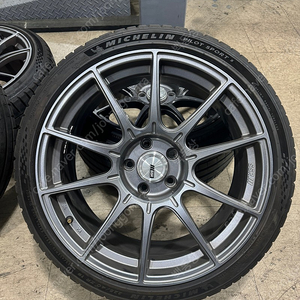 SSR GTX 01 실버 19인치(8.5J+38, 9.5j+35) 휠+타이어(미쉐린ps5) TPMS미포함 판매합니다