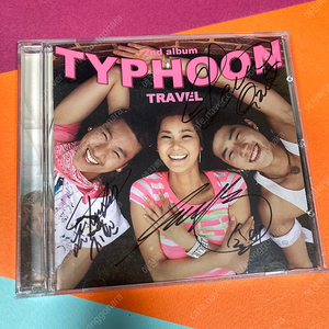 [중고음반/CD] 솔비 타이푼 TYPHOON 2집 TRAVEL 친필싸인반