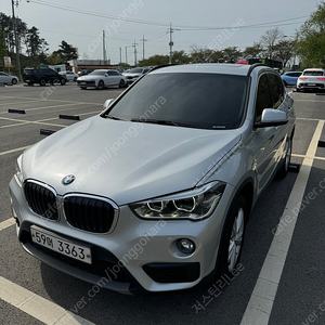 BMW 2017년식 X1 1.8D XDRIVE 실버색상 팝니다.