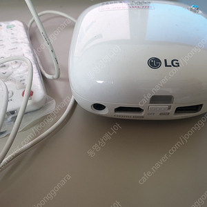 LG 미니빔프로젝터 PV 150G 판매해요.