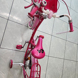 여아용 키티 자전거 팝니다. 삼천리 구매