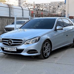 벤츠뉴 E클래스 E250 블루텍 4MATIC 아방가르드 (5인승)@중고차@중고@할부@미필@전액할부@