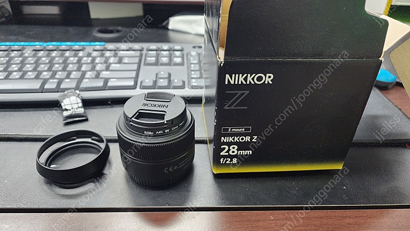 니콘 28mm f2.8 z마운트 렌즈 팝니다.