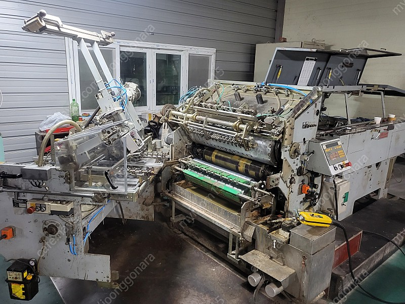 자동 표지 싸바리 기계 팝니다 (BDM 60)--0