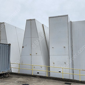 LUERA社 Steel Moving Walls(이동식 담장)
