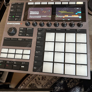 Native Instruments Maschine plus 머신 플러스