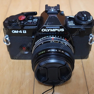 올림푸스 OM-4T 와 OM-4 필름카메라 입니다