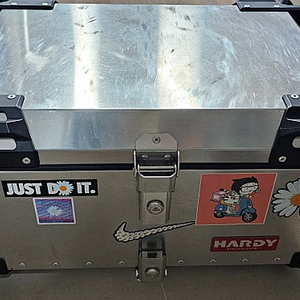 [HARDY]하디 오토바이 알루미늄 탑 박스 65리터 팝니다 [컵홀더 증정]및 택배비 무료
